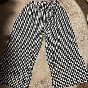 SHEIN Black and White Houndstooth Wide Leg Pants